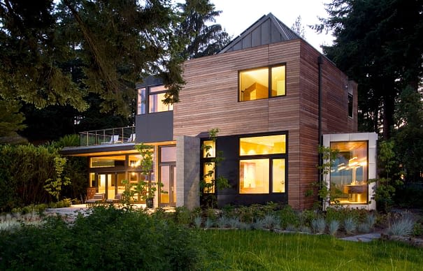 Platinum House, Exterior